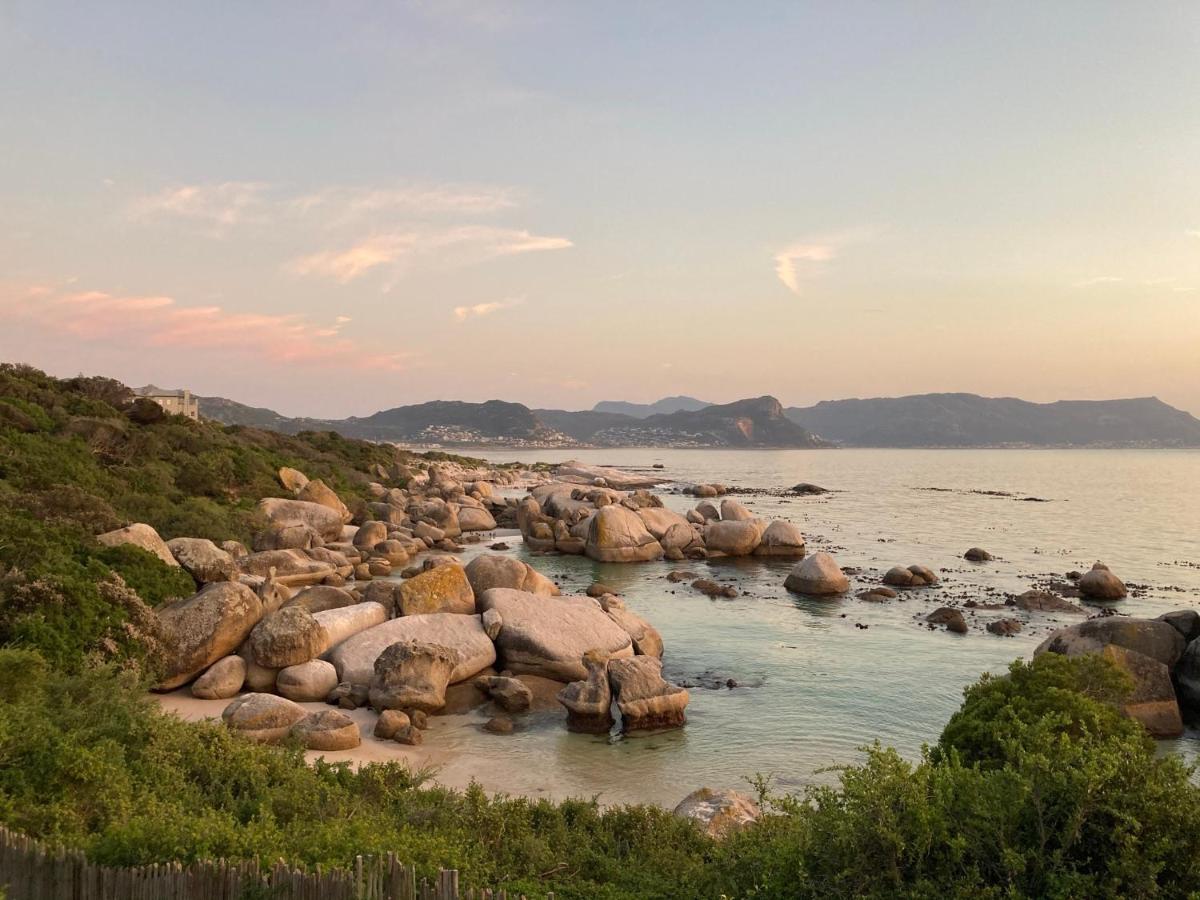 Bosky Dell On Boulders Beach Simonʼs Town Екстериор снимка